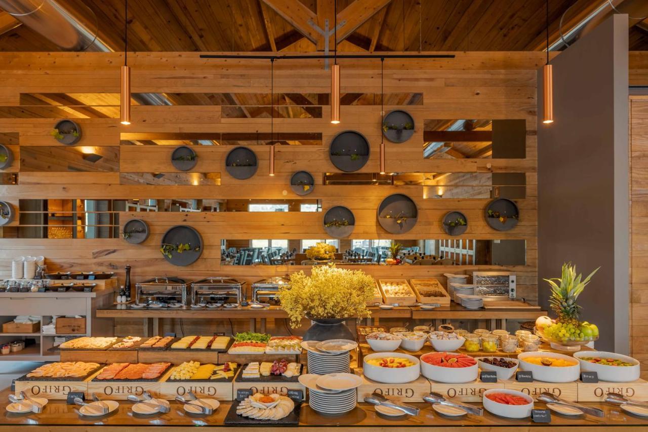 Pestana Douro Riverside - Preferred Hotels & Resorts, Lifestyle Valbom  Экстерьер фото The buffet at the restaurant