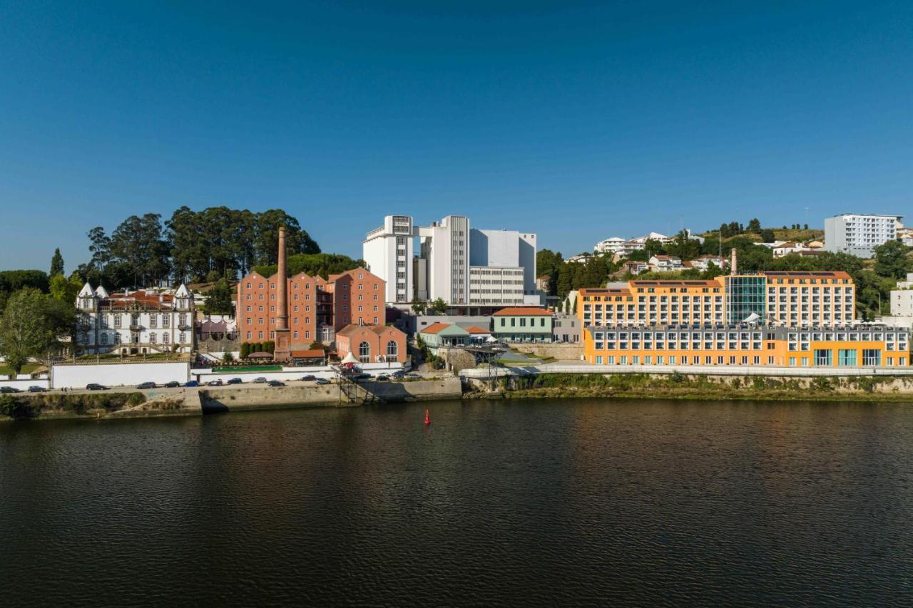 Pestana Douro Riverside - Preferred Hotels & Resorts, Lifestyle Valbom  Экстерьер фото The campus of the University of Vigo, in Pontevedra.