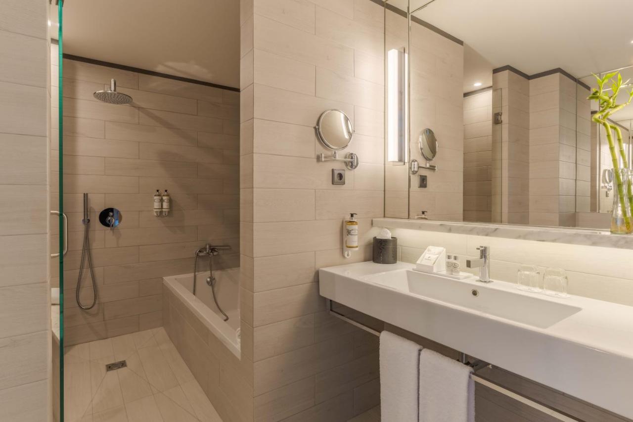 Pestana Douro Riverside - Preferred Hotels & Resorts, Lifestyle Valbom  Экстерьер фото Bathroom